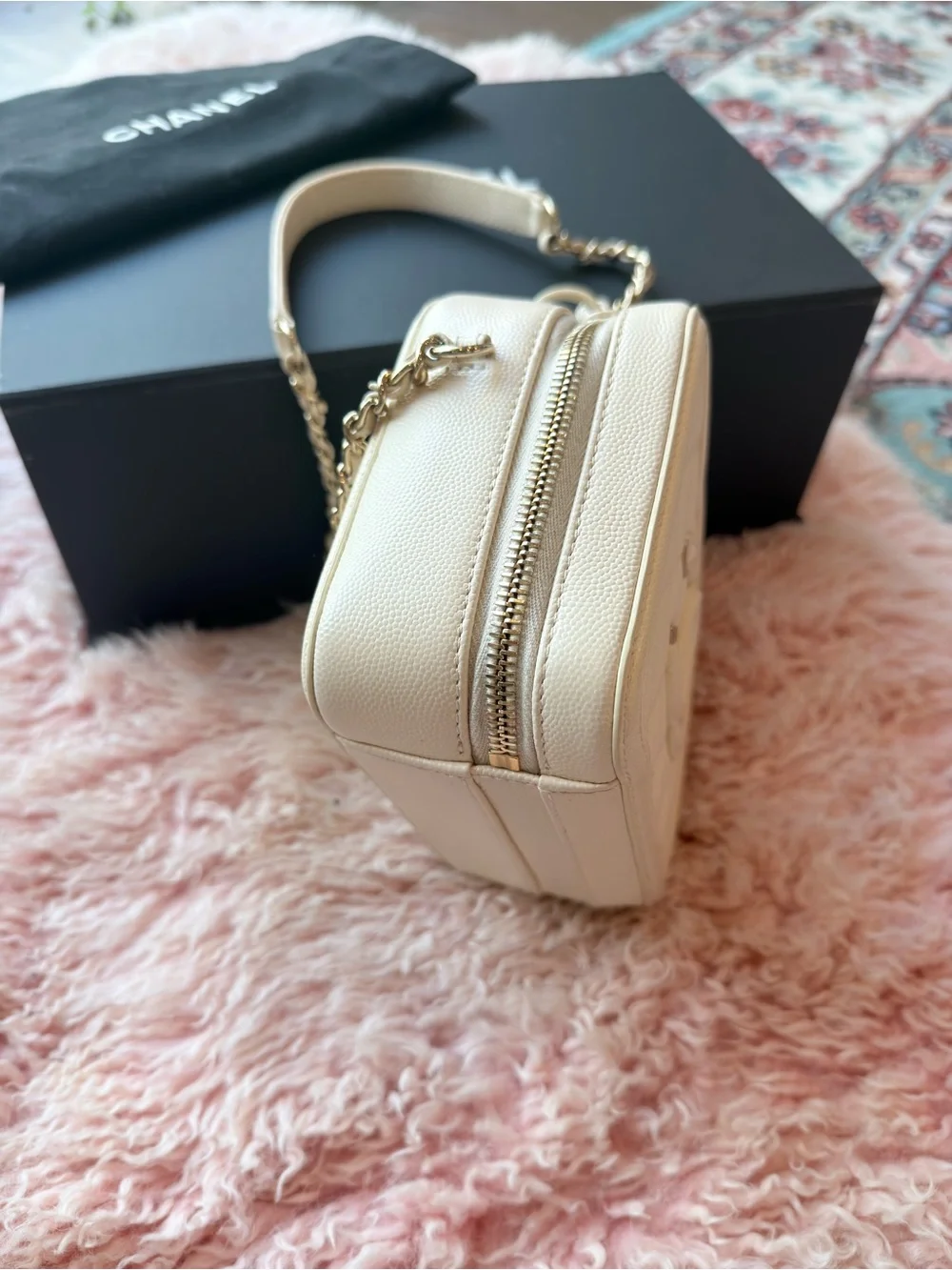CHANEL Cream Quilted Vanity Crossbody Bag with Gold Chain